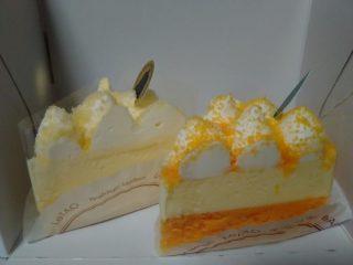 小樽のチーズケーキが名物な洋菓子店ルタオはメルヘン交差点のシンボル もとバスガイドたるっ子の小樽観光ブログ